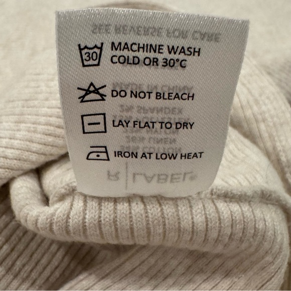 The Reset R Label Ribbed Short Sleeve Pullover Sweater in Cream Size Large / XL - Picture 5 of 10